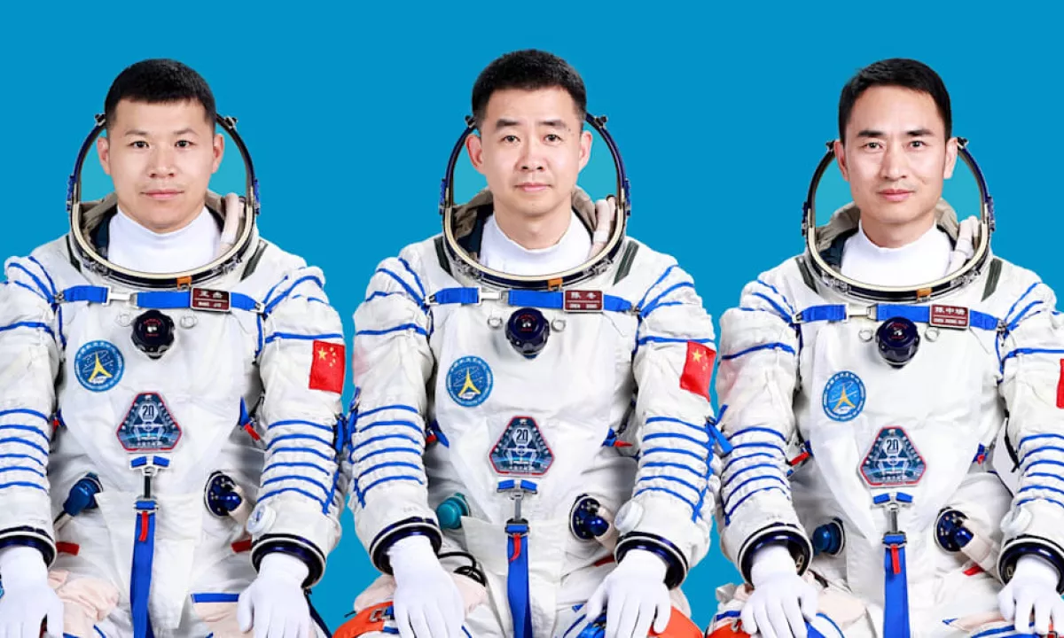 Drama v orbiti: astronavti obtičali na vesoljski postaji po nevarnem trku