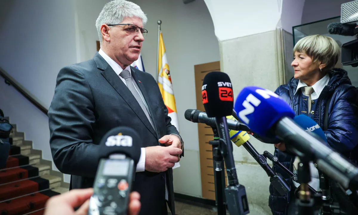 Kandidat za Poklukarjevega naslednika je poslanec Svobode Branko Zlobko