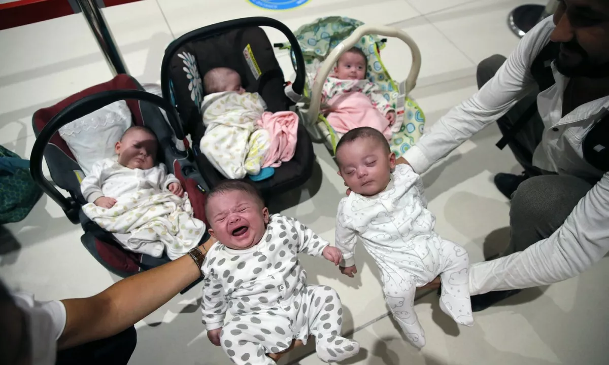 Večja možnost je, da zadenemo na loteriji: Na svet prijokali peterčki