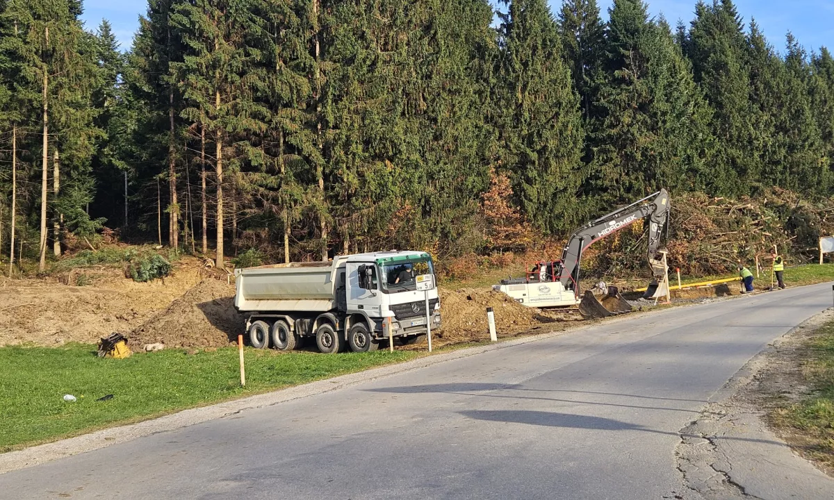 Občinam prihodnji dve leti 835 evrov na prebivalca, vlada bo delno krila tudi božičnico