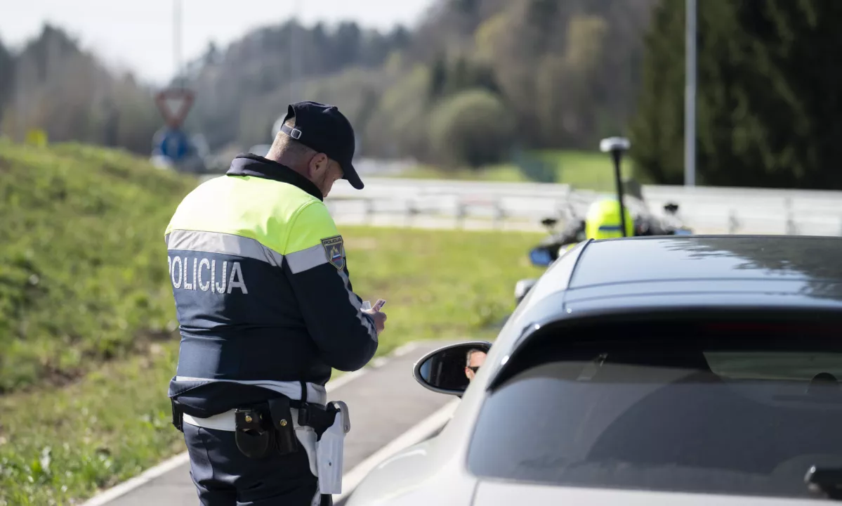 AVP in policija pred martinovanji opozarjata na nevarnost vožnje pod vplivom alkohola