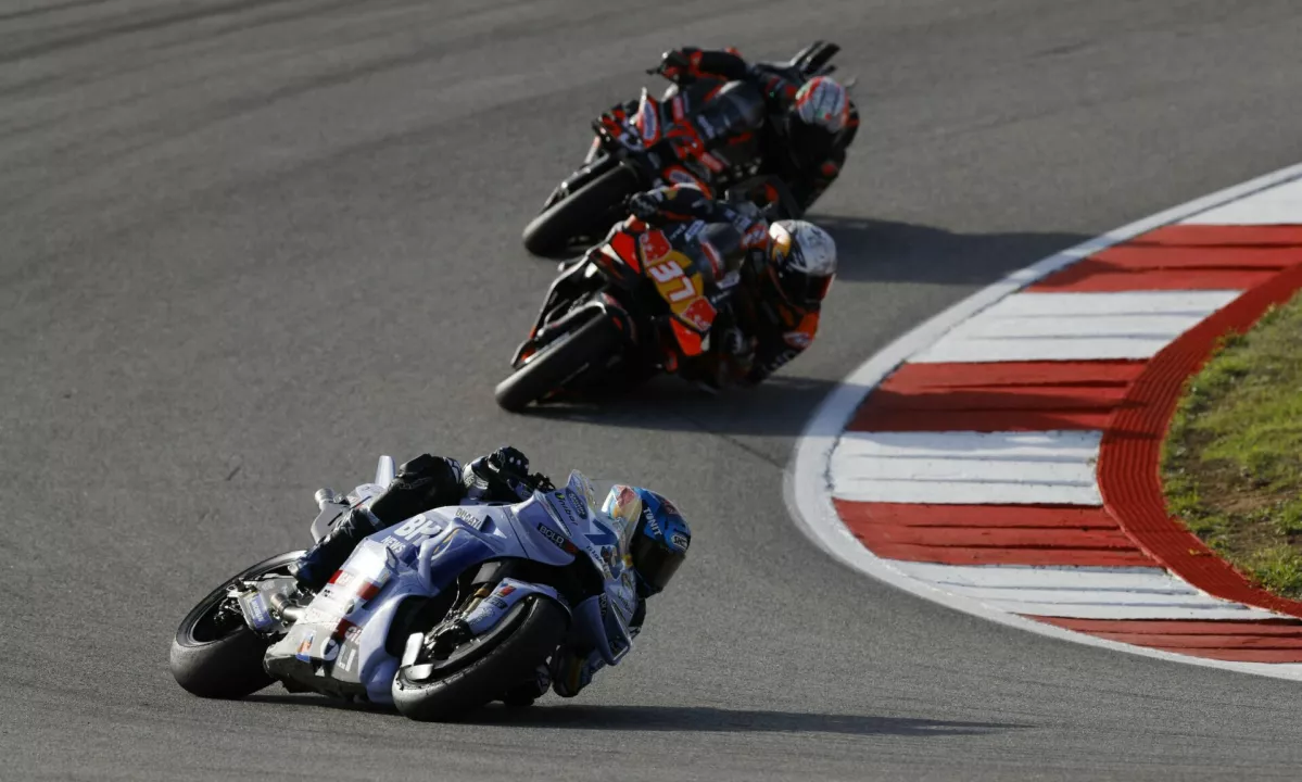 Bezzecchi in Alex Marquez zaznamovala kvalifikacije in šprint v Portimau
