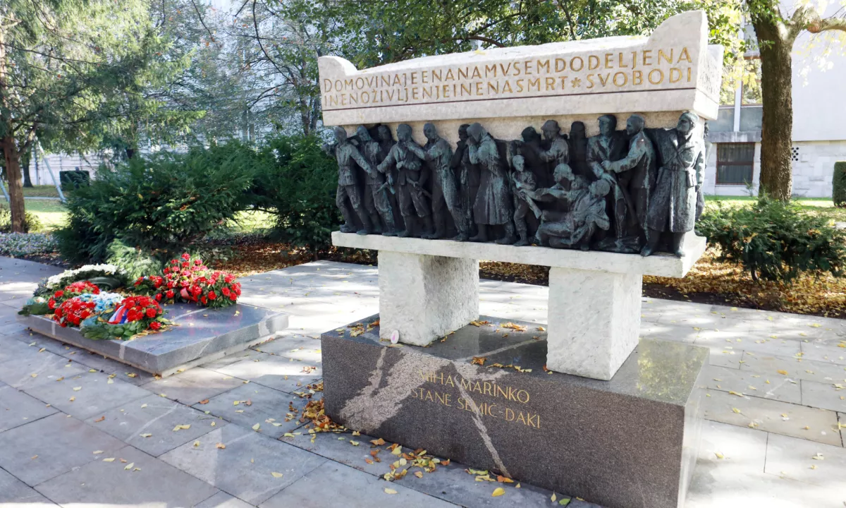 Na ljubljanskem območju je več kot 700 spomenikov in spominskih obeležij narodnoosvobodilne vojne.