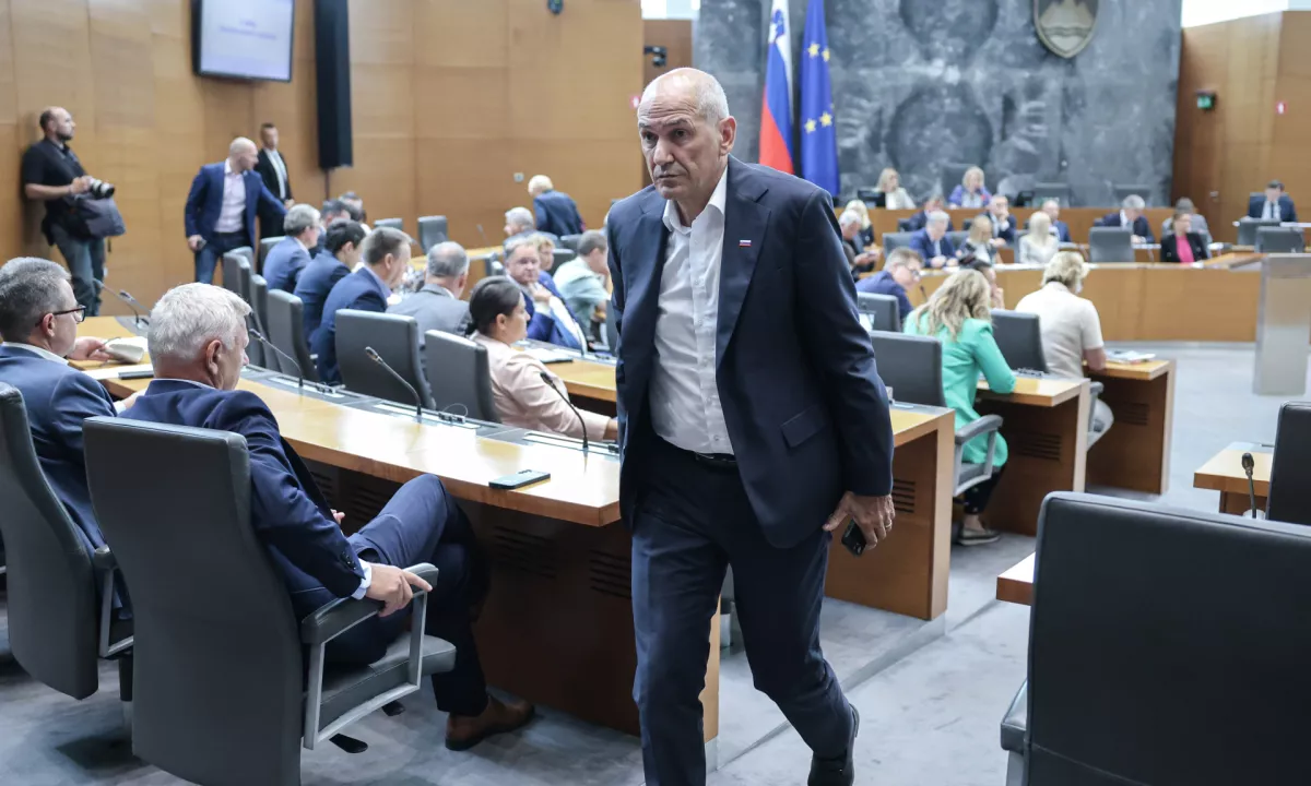 Sodba, s katero je sodišče predsedniku SDS dosodilo dodatnih 39.215 evrov odškodnine v zadevi Patria, je pravnomočna.