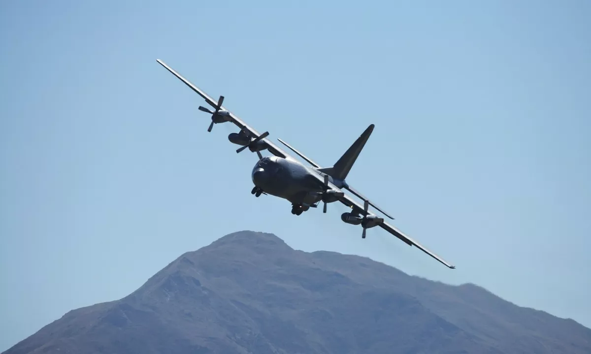 V Gruziji strmoglavilo turško vojaško letalo z 20 ljudmi na krovu