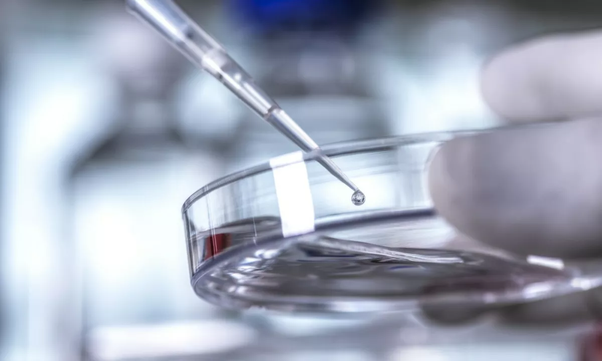 Okvara v podjetju, ki hrani vzorce propadle Biobanke