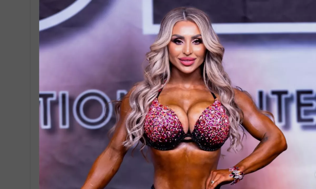 Roya se je kmalu po poroki odločila, da ne želi živeti po pravilih, ki jih narekuje tradicija v Afganistanu.