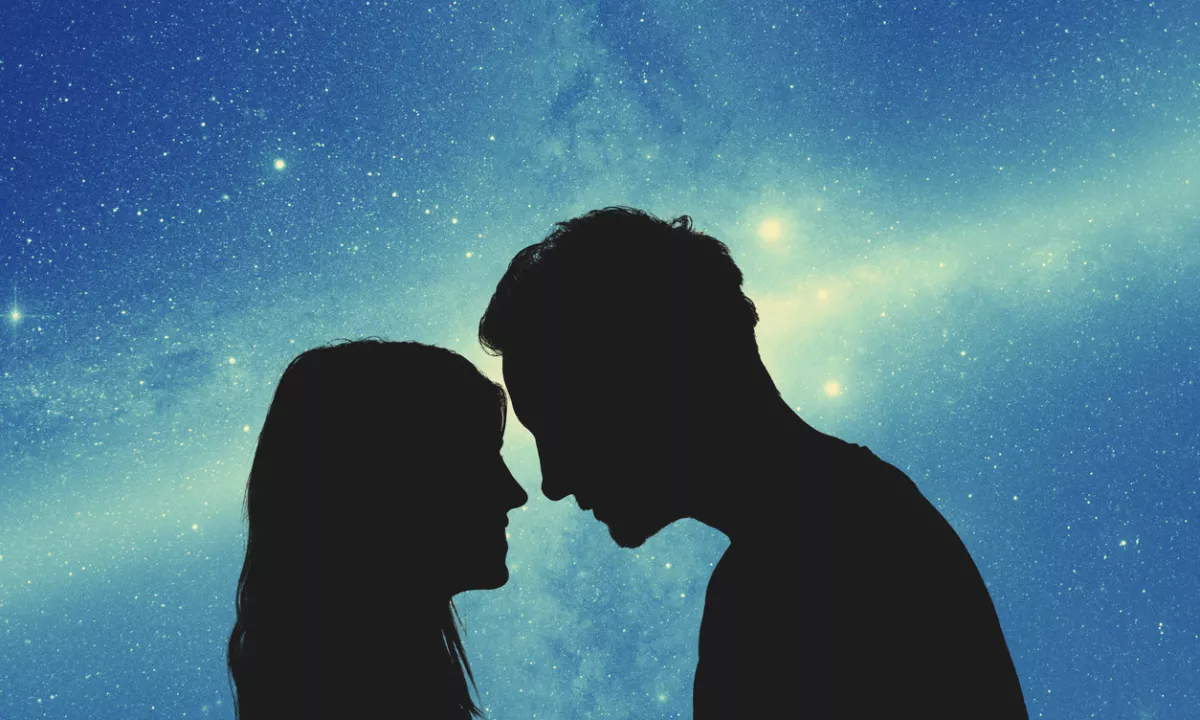 Preverite, kaj vam zvezde napovedujejo glede kariere, ljubezni in decembrskih izzivov.