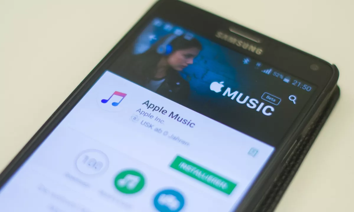 Ljudje ne ločijo več komponirane glasbe od glasbe umetne inteligence