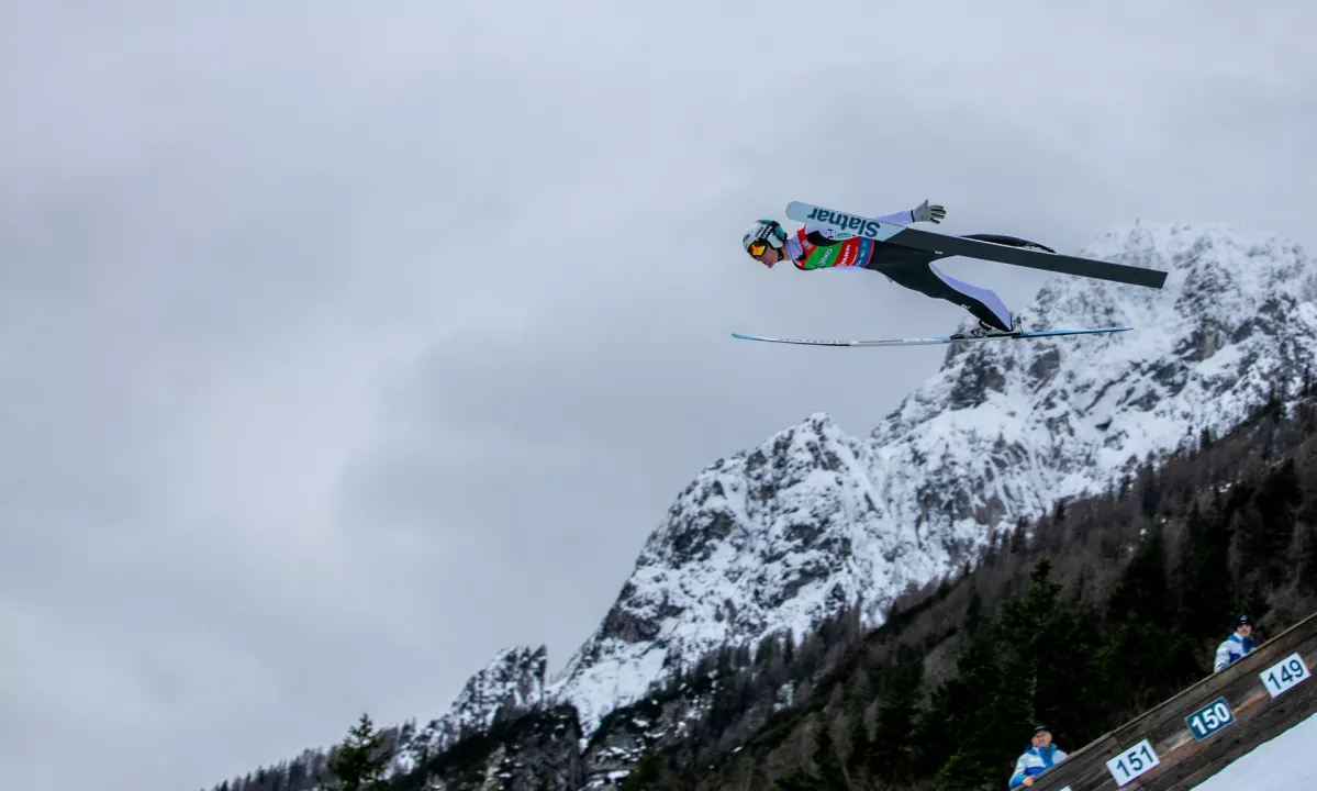 Hrgota izbral ekipo za Lillehammer, v njej tudi Lovro Kos in Rok Oblak