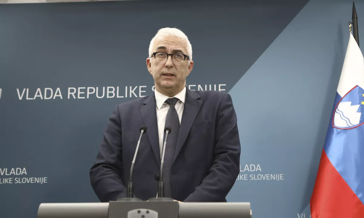 Delodajalci nad božičnico ne bodo šli z vetom, bodo pa podali zahtevo za zadržanje