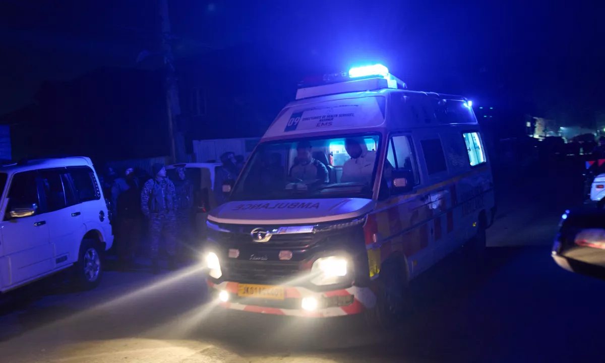 Na policijski postaji eksplodiral zaseženi eksploziv, dele teles našli 200 metrov stran