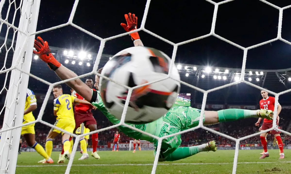 Na črnem seznamu Fife 11 ovadenih spletnih prevarantov