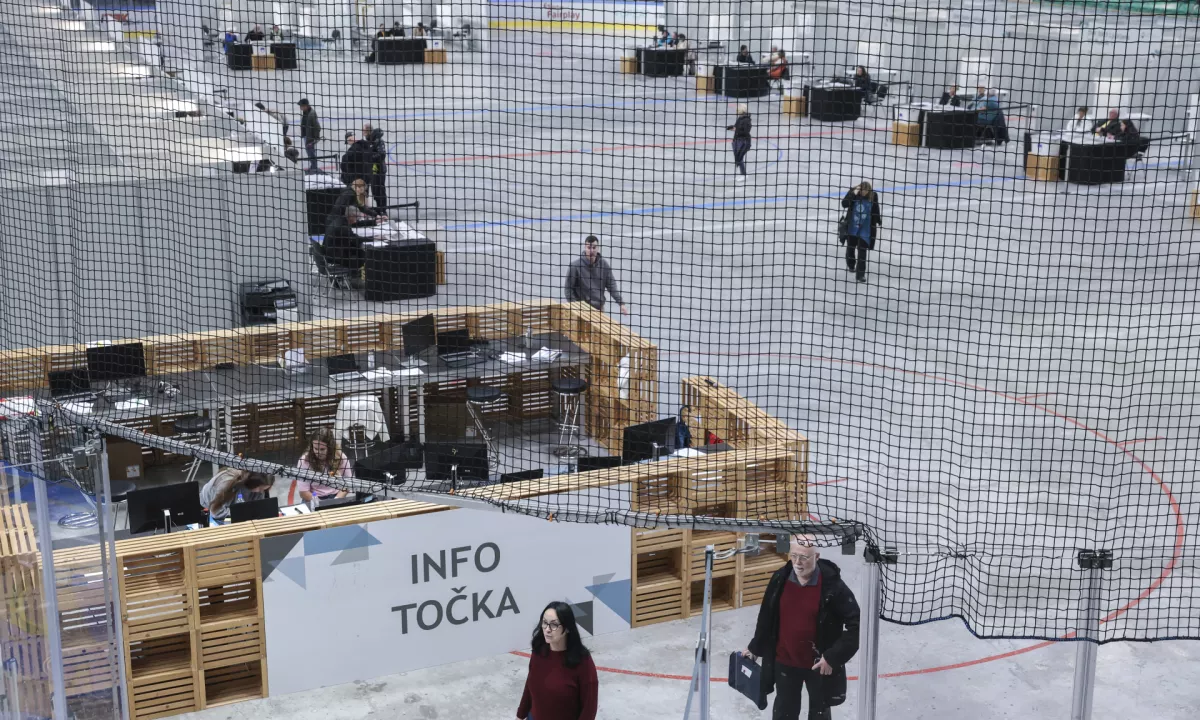 Danes se izteče rok za prijavo za glasovanje na referendumu po pošti iz Slovenije