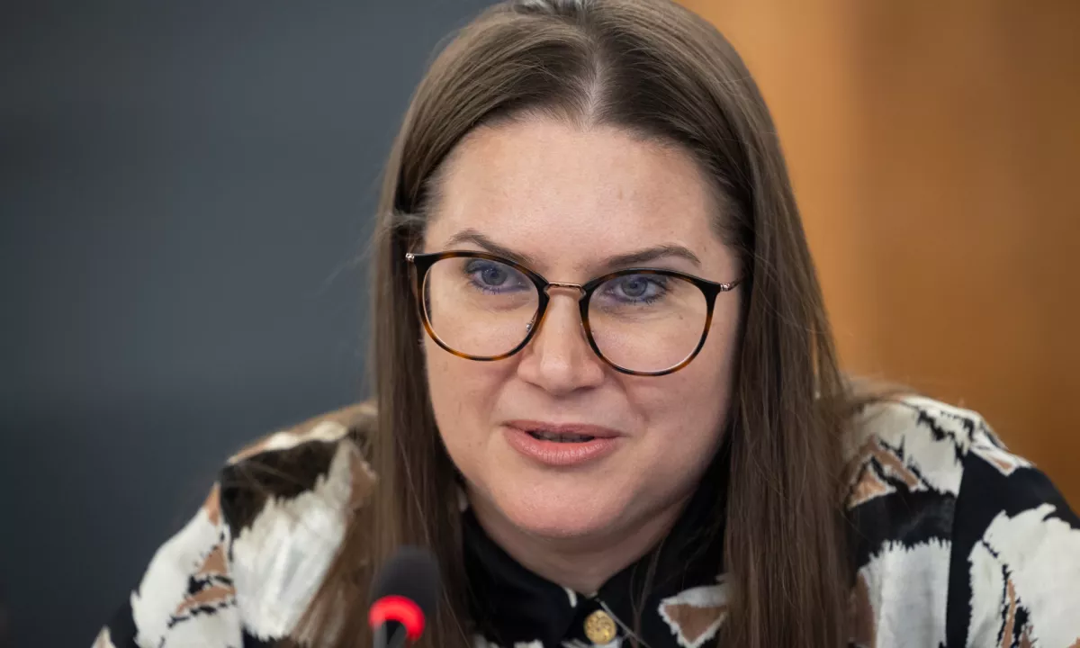 Andreja Kokalj uspešno skozi sito matičnega odbora DZ