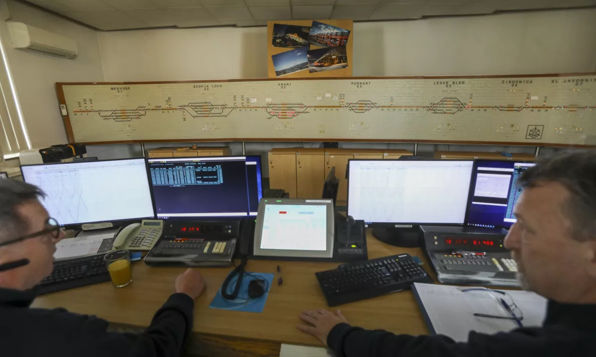 Zaradi težav Cloudflara moteno delovanje tudi spletnih strani SŽ