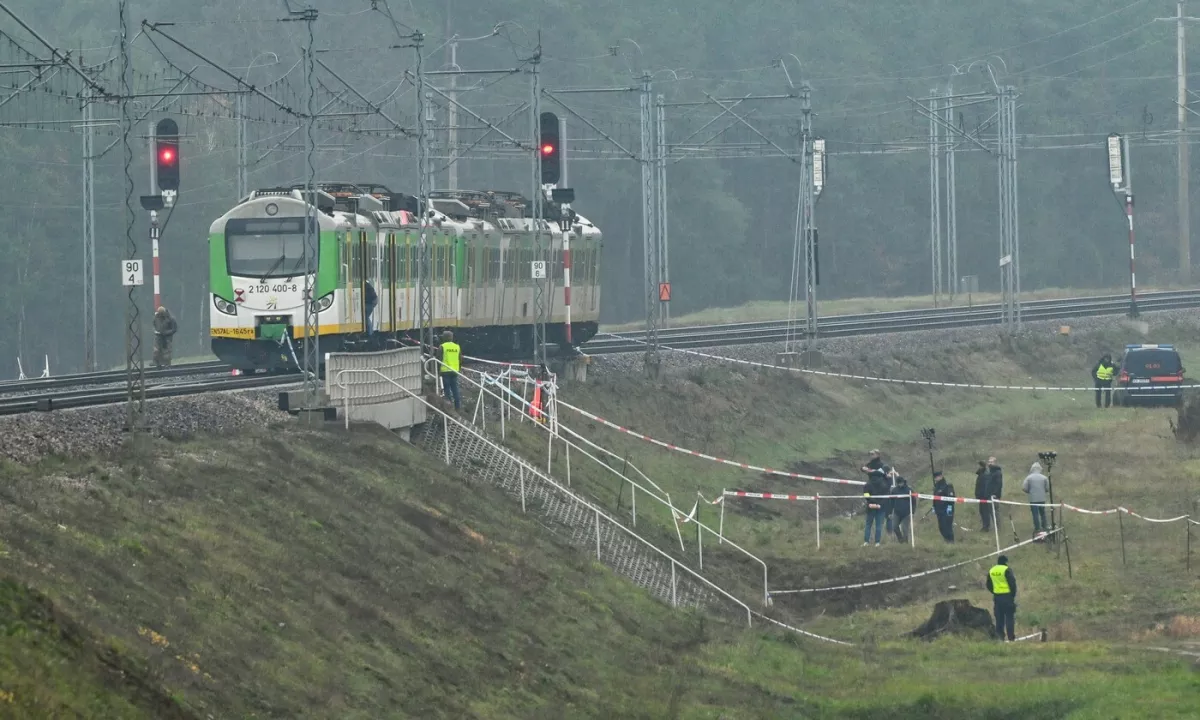 Po sabotaži železnice bo vojska nadzirala ključno poljsko infrastrukturo