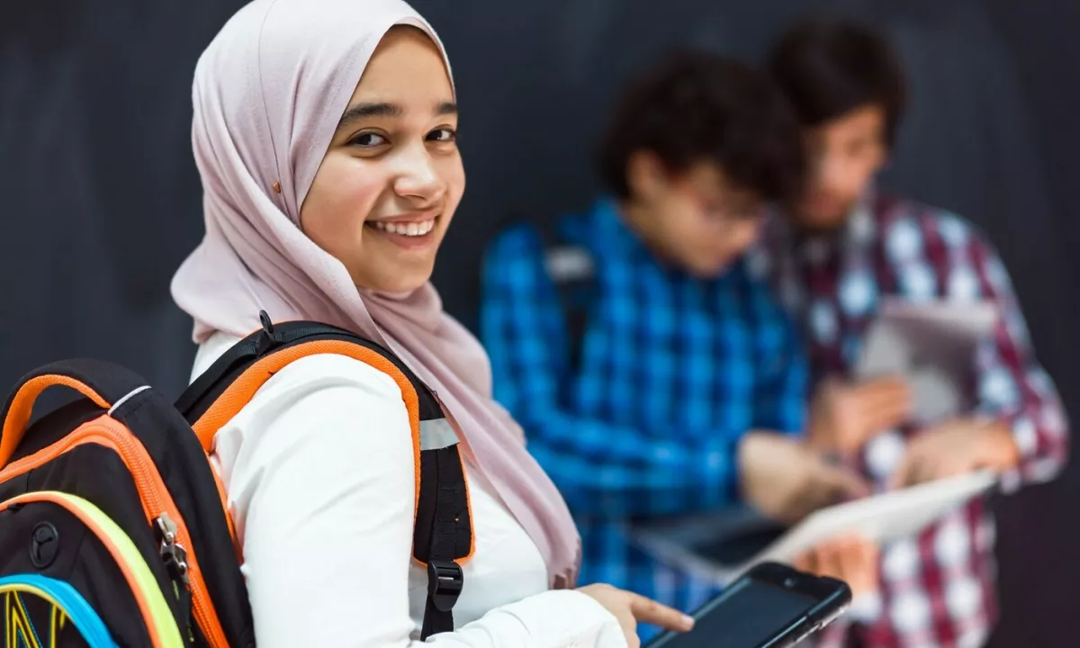 V Avstriji z novim šolskim letom prepovedano nošenje naglavnih rut