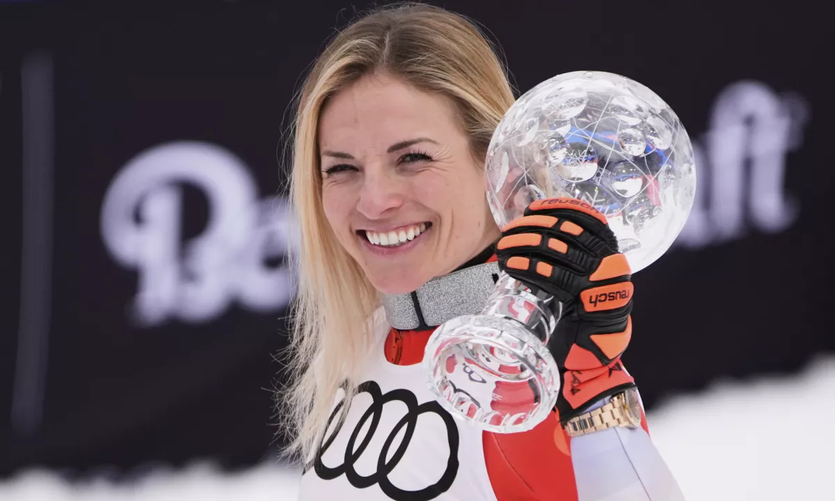 Nova zvezdniška poškodba v belem cirkusu – na treningu v ZDA jo je skupila Lara Gut-Behrami