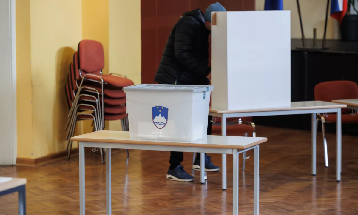 Število obvestil o kršitvah naraslo na 94