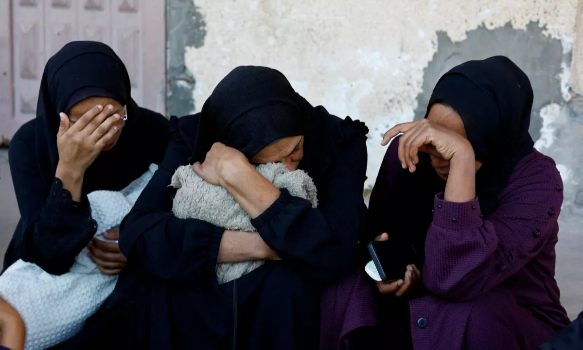 Izraelske sile ubile Palestince v Gazi, odpustili častnike zaradi napada Hamasa