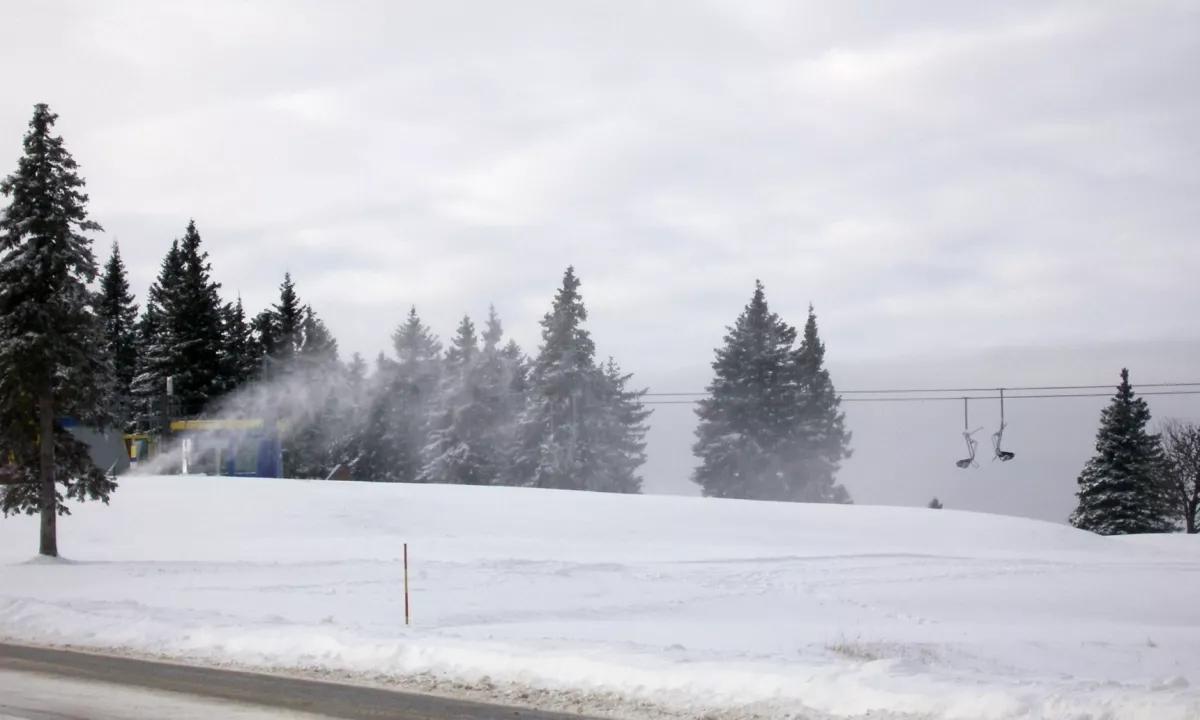 Na Kopah, Rogli in Krvavcu se začenja smučarska sezona