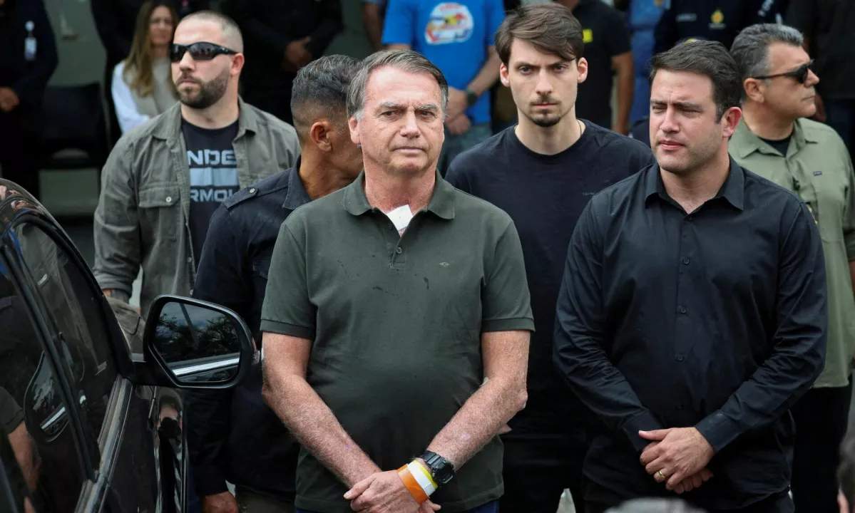 Nekdanji brazilski predsednik Bolsonaro začel prestajati 27 let zapora