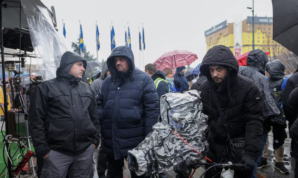 Zaposleni na državni televiziji BiH protestirali zaradi finančnih težav