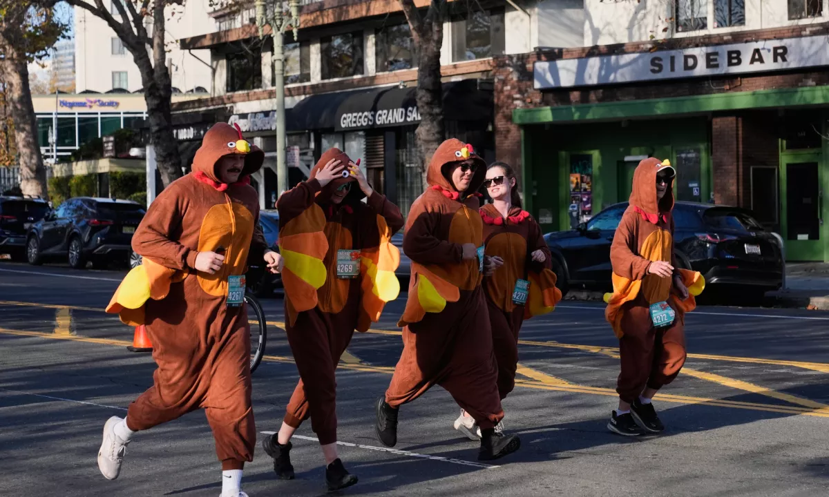 Američani praznovali zahvalni dan, na poti domov 82 milijonov ljudi