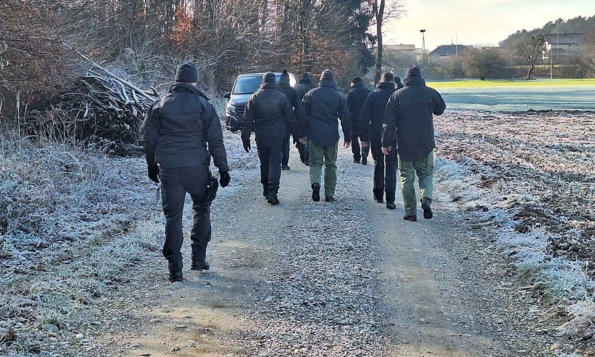 Truplo Stefanie v kovčku v Slovenijo pripeljal na zadnjem sedežu avta