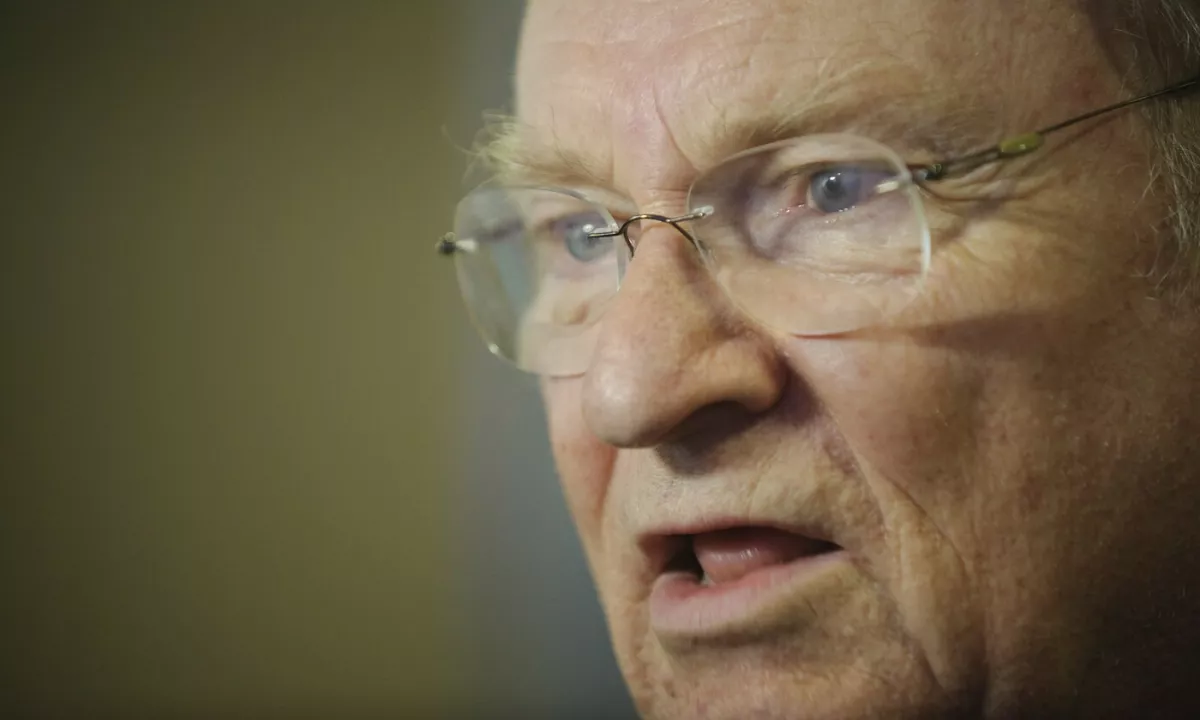 Ustanovitelj švicarske organizacije Dignitas, Ludwig Minelli, umrl z asistirano smrtjo