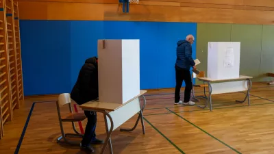 - Voli&scaron;če O&Scaron; Polje,- 23.11.2025. - Zakonodajni referendum o Pomoči pri prostovoljnem končanju življenja.//FOTO: Bojan Velikonja