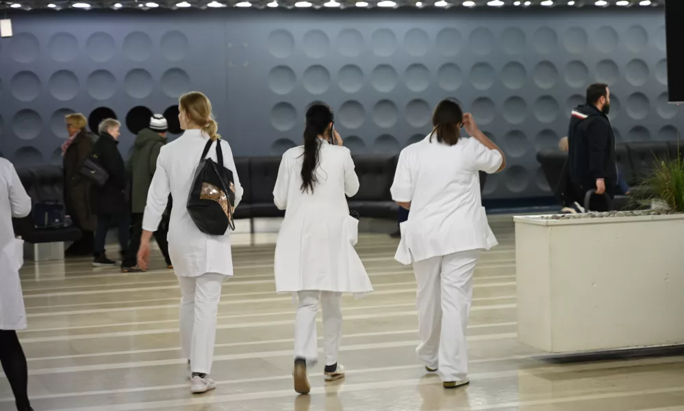  - 09.01.2024 &ndash; opozorilna stavka zdravnikov in zobozdravnikov - zdravniki in zobozdravniki zaradi neuresničenih zavez vlade iz že sklenjenih sporazumov opozorilno stavkali. protest //FOTO: Nik Erik Neubauer 