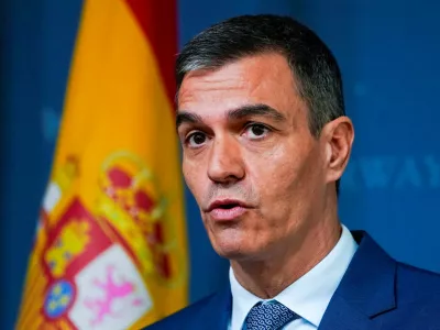 Spanish Prime Minister Pedro Sanchez speaks during a bilateral meeting with Norwegian Prime Minister Jonas Gahr Store in the government's representation facility at Parkveien 45 in Oslo, Norway, April 12, 2024. NTB/Terje Pedersen via REUTERS  ATTENTION EDITORS - THIS IMAGE WAS PROVIDED BY A THIRD PARTY. NORWAY OUT. NO COMMERCIAL OR EDITORIAL SALES IN NORWAY.
