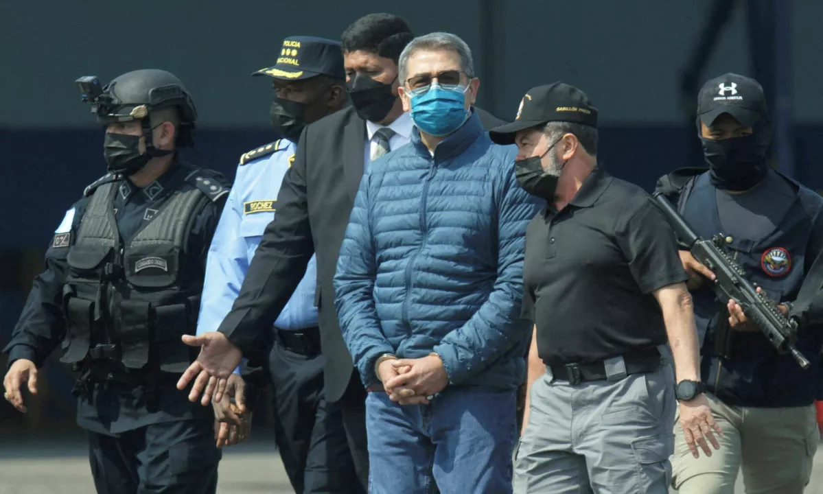 Nekdanji predsednik Hondurasa izpuščen po Trumpovi pomilostitvi