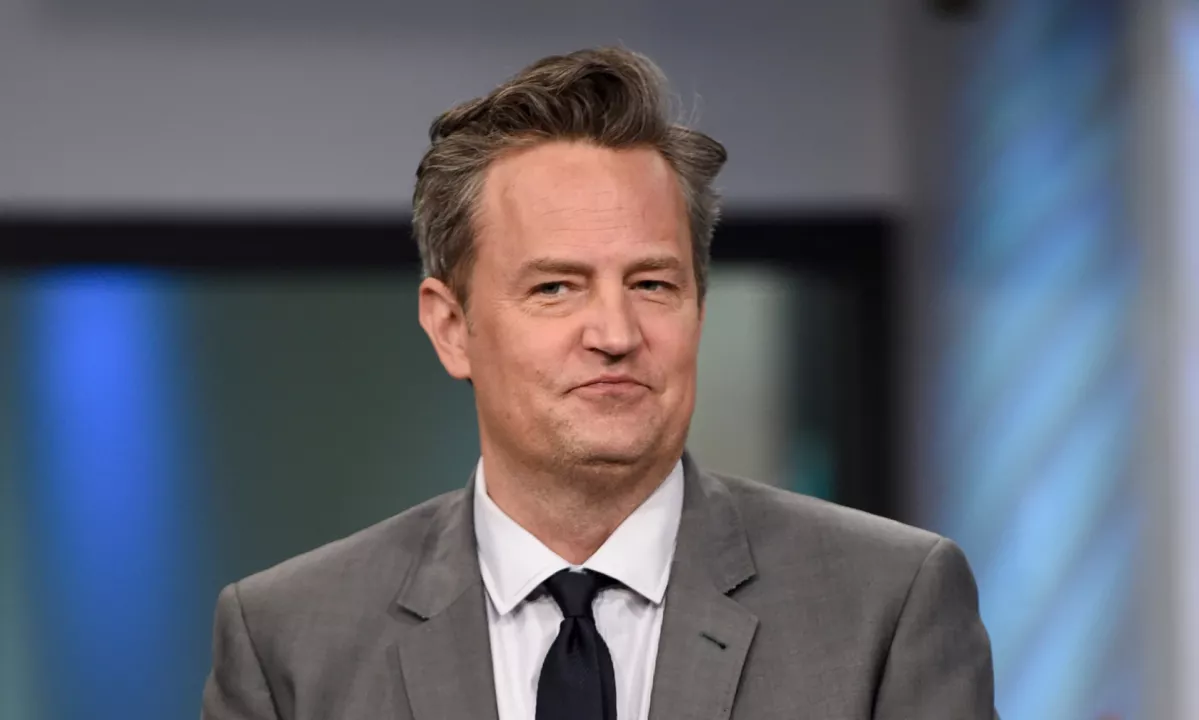 Zdravnik, ki je zvezdniku Prijateljev predpisal zdravilo, gre v zapor