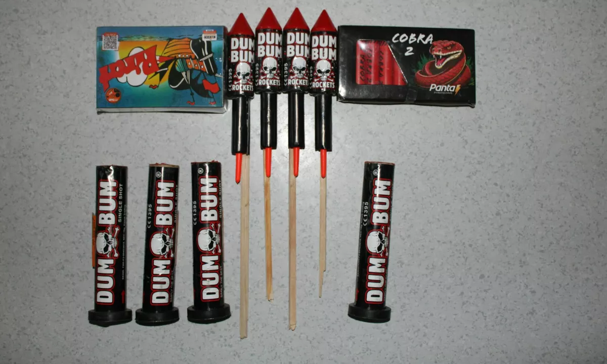 Otroku na šoli zasegli pirotehniko