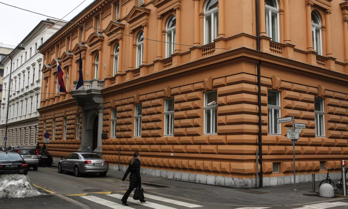 Koalicija o kandidatih za ustavne sodnike še ni enotna