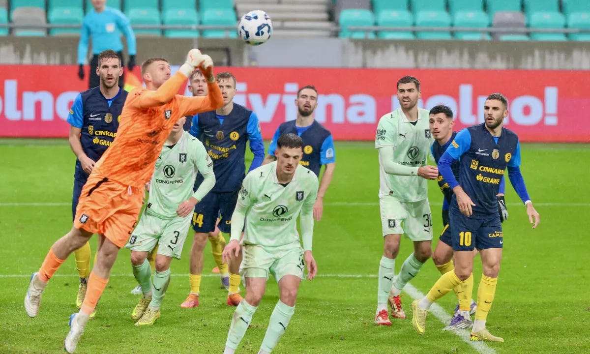 Olimpija premagala Celje za četrtfinale nogometnega pokala