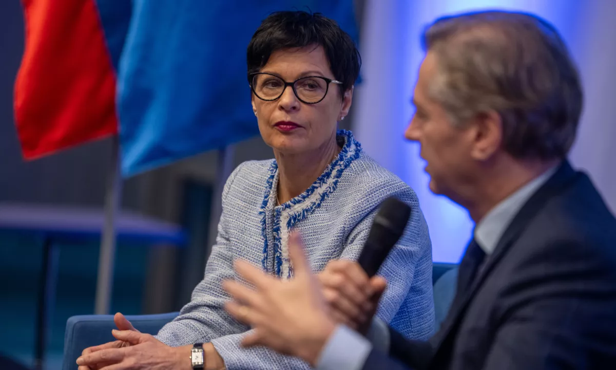 Kos in Golob poudarjata pomen liberalnih vrednot pri širitvi EU in varnostnih izzivih