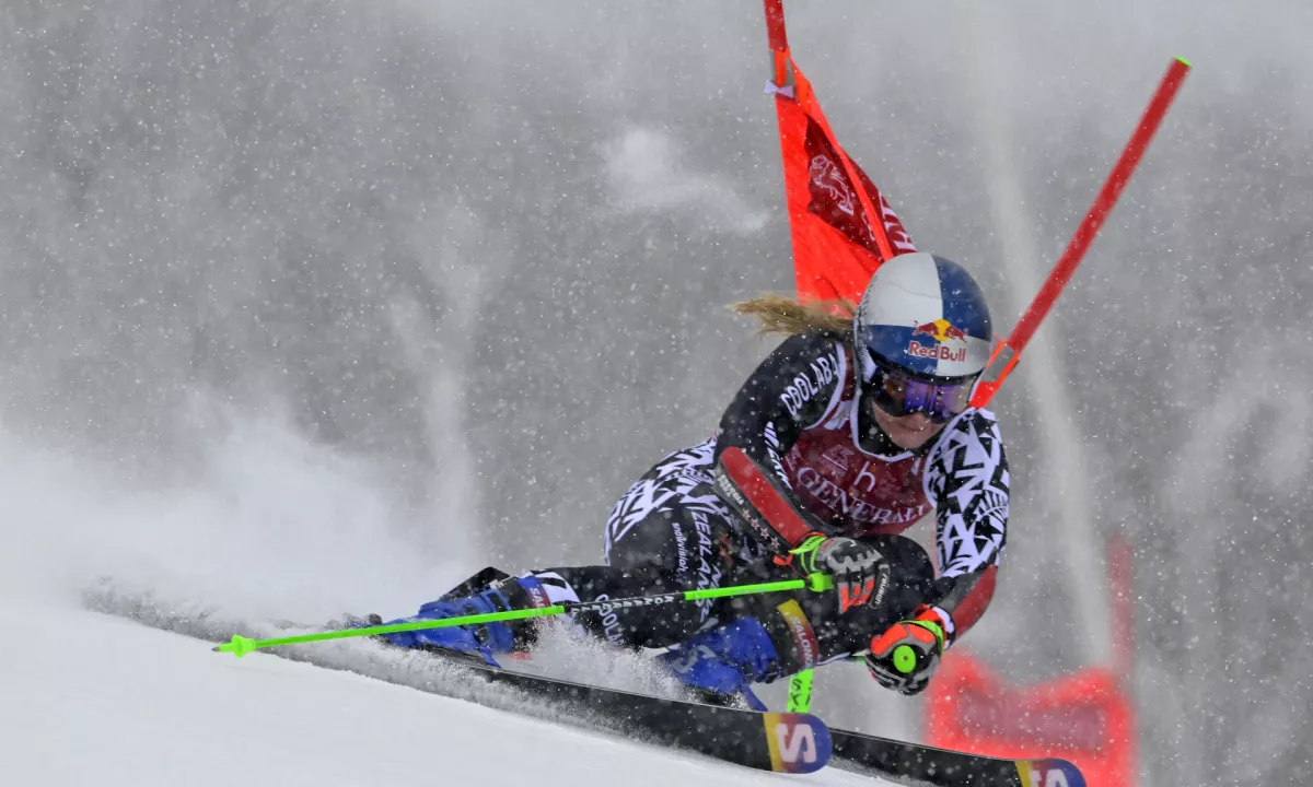 Tremblant: Alice Robinson vodi, Ana Bucik Jogan odstopila