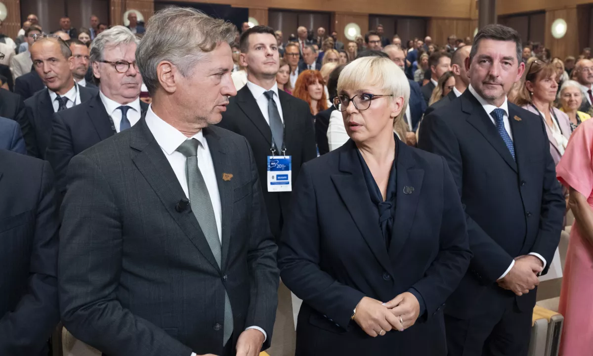 Vlada potrdila paket kandidatov za veleposlanike