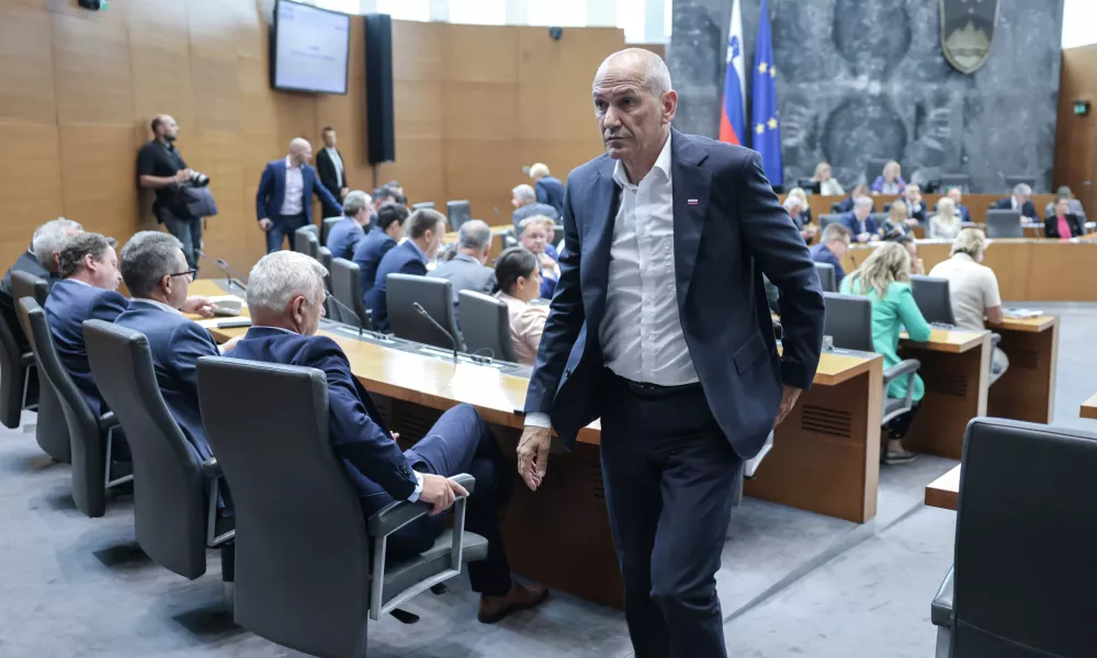 Janez Janša- 07.07.2025 - začetek redne seje DZ s poslanskimi vprašanji ministrskemu zboru; DZ, velika dvorana, Šubičeva 4, LJUBLJANA​//FOTO: Jaka Gasar