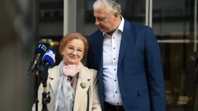 Ljubljana, DVK.Izjava za medije Alesa Primca in Metke Zevnik o domnevnih nepravilnostih referendumske kampanje.