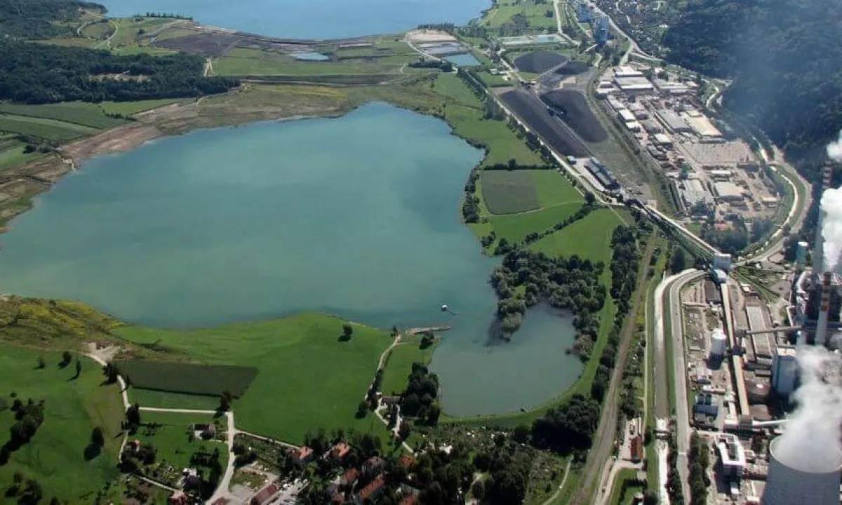 Ideje za savinjsko-šaleško regijo: plavajoča elektrarna, baterijski hranilniki in vodik