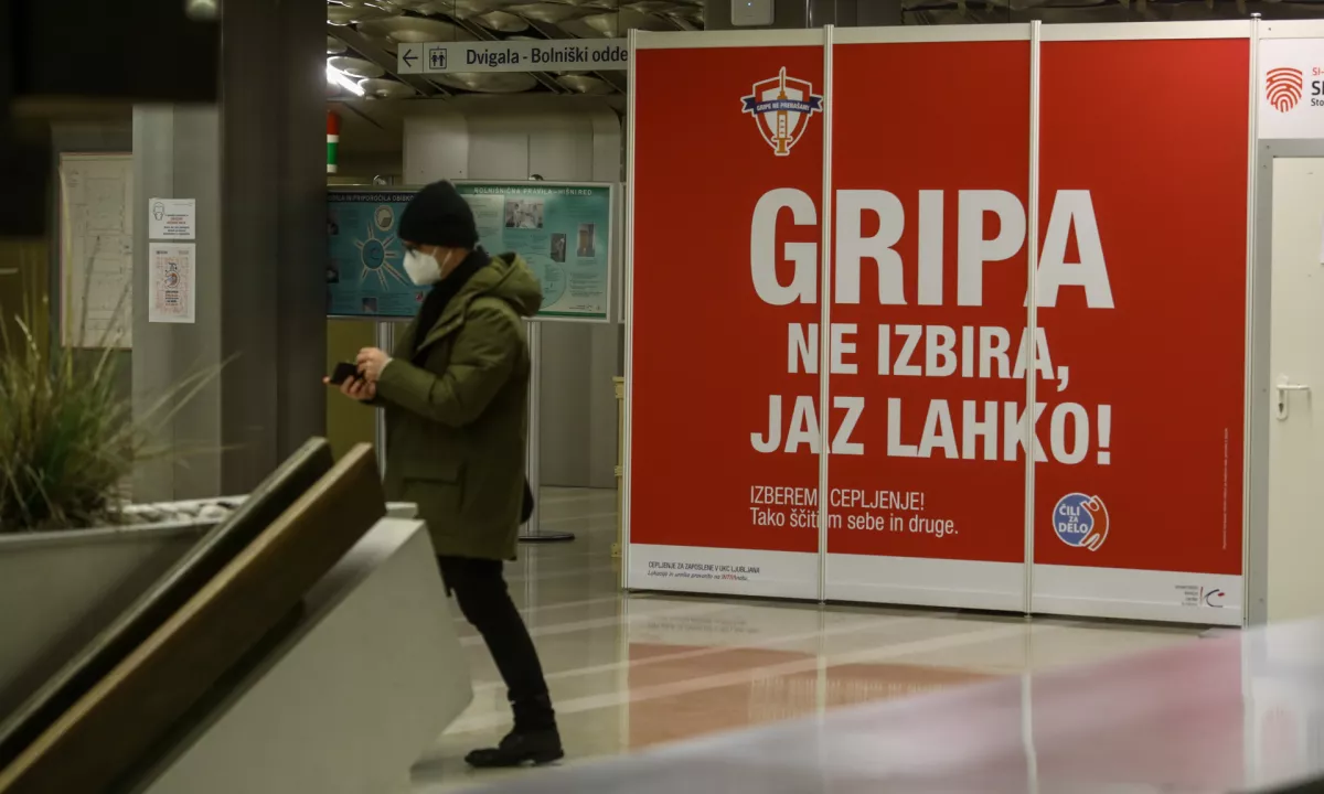 Število okužb z gripo narašča, prispelo dodatnih 20.000 odmerkov cepiva