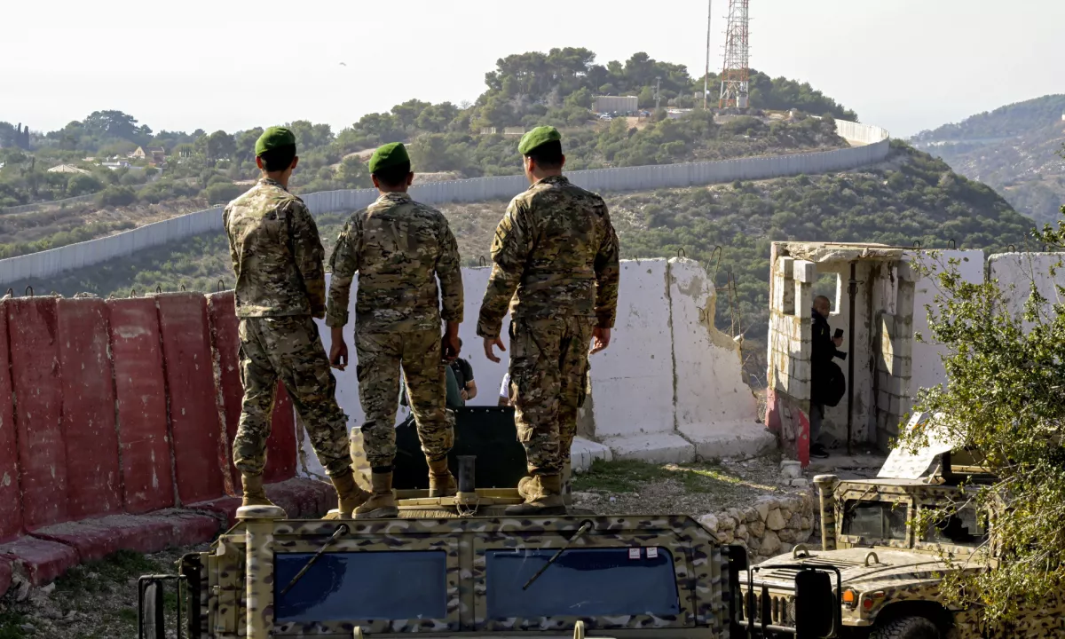 Izraelska vojska v novih napadih na Libanon ciljala vojaško infrastrukturo