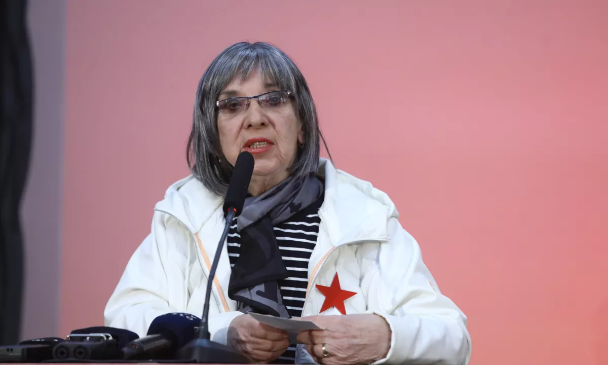 Sodna bitka zaradi pesmi: danes zaslišana Možina in Makarovič