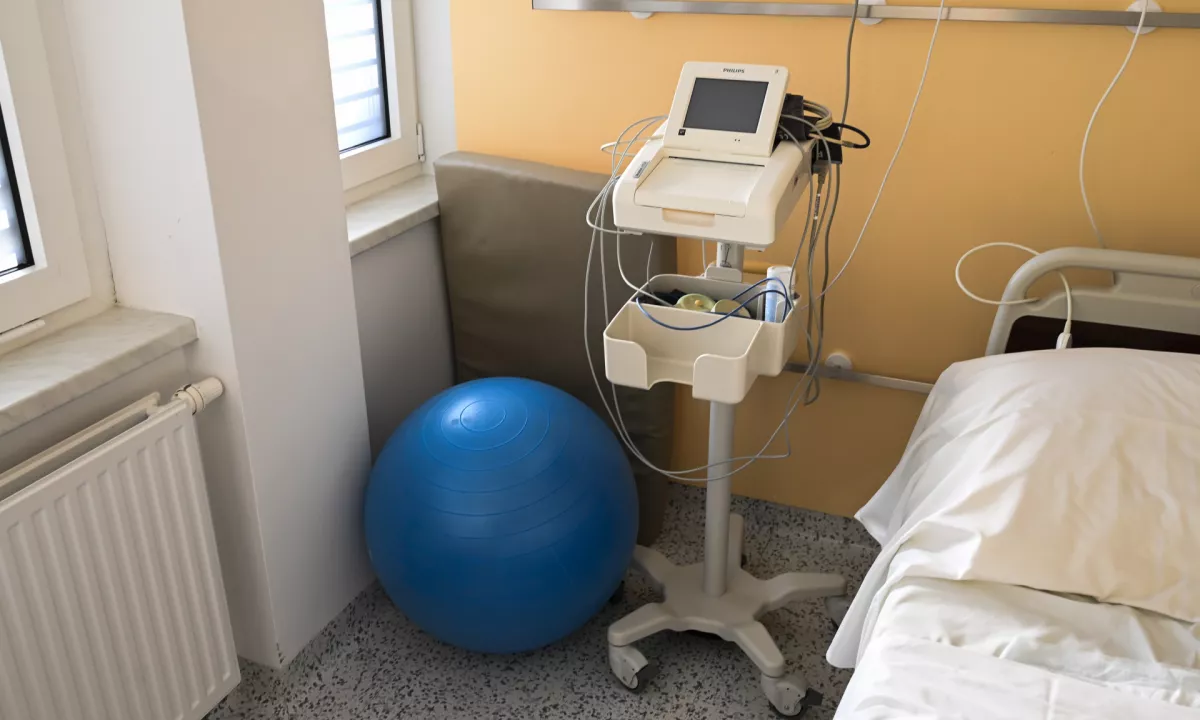 Zdravstveni tehnik spolno zlorabljal nezavestne paciente