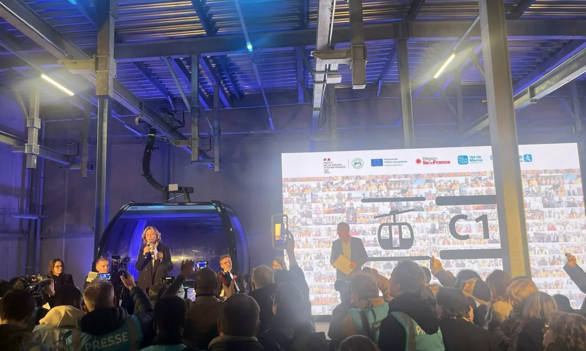 Rekord: v Franciji zagnali najdaljšo mestno žičnico v Evropi